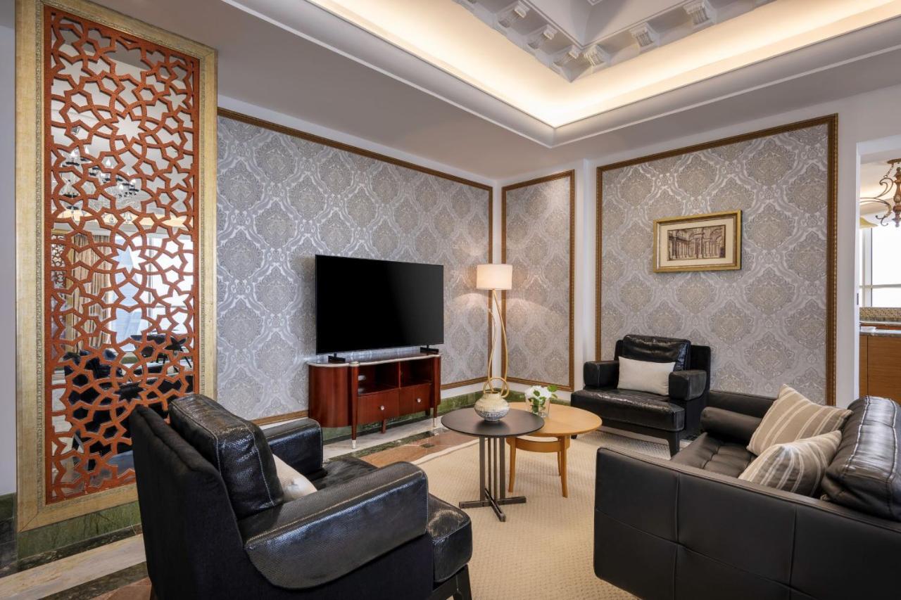 Deze suite heeft 4 slaapkamers.