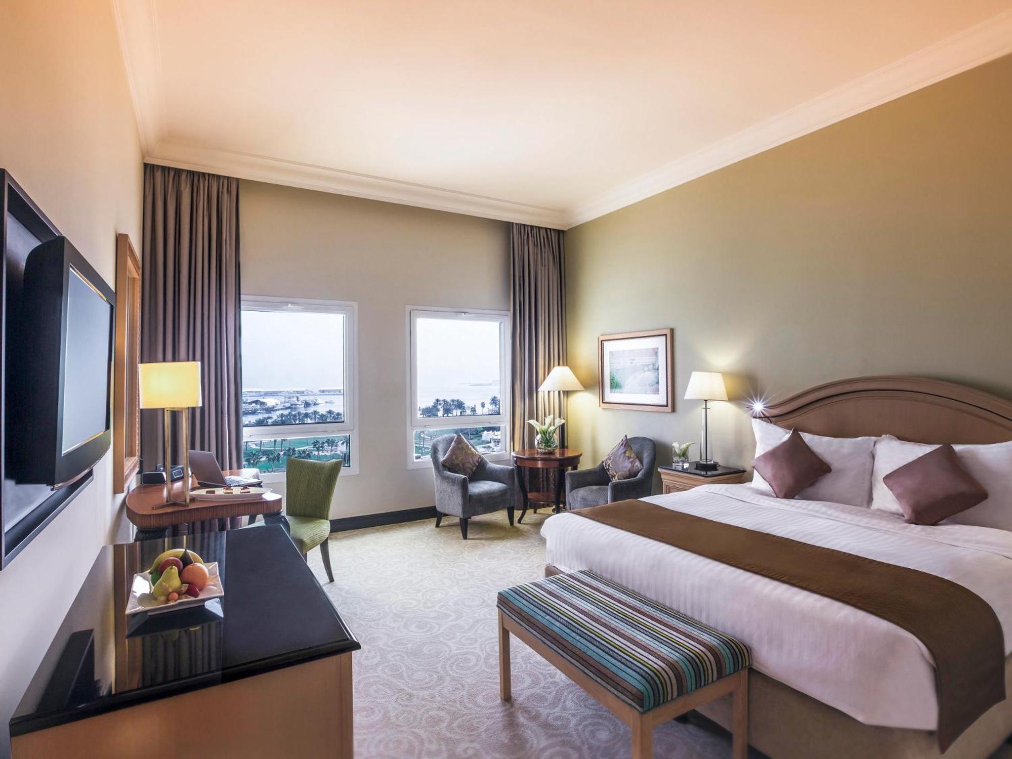 Deluxe Room 1 King Bed