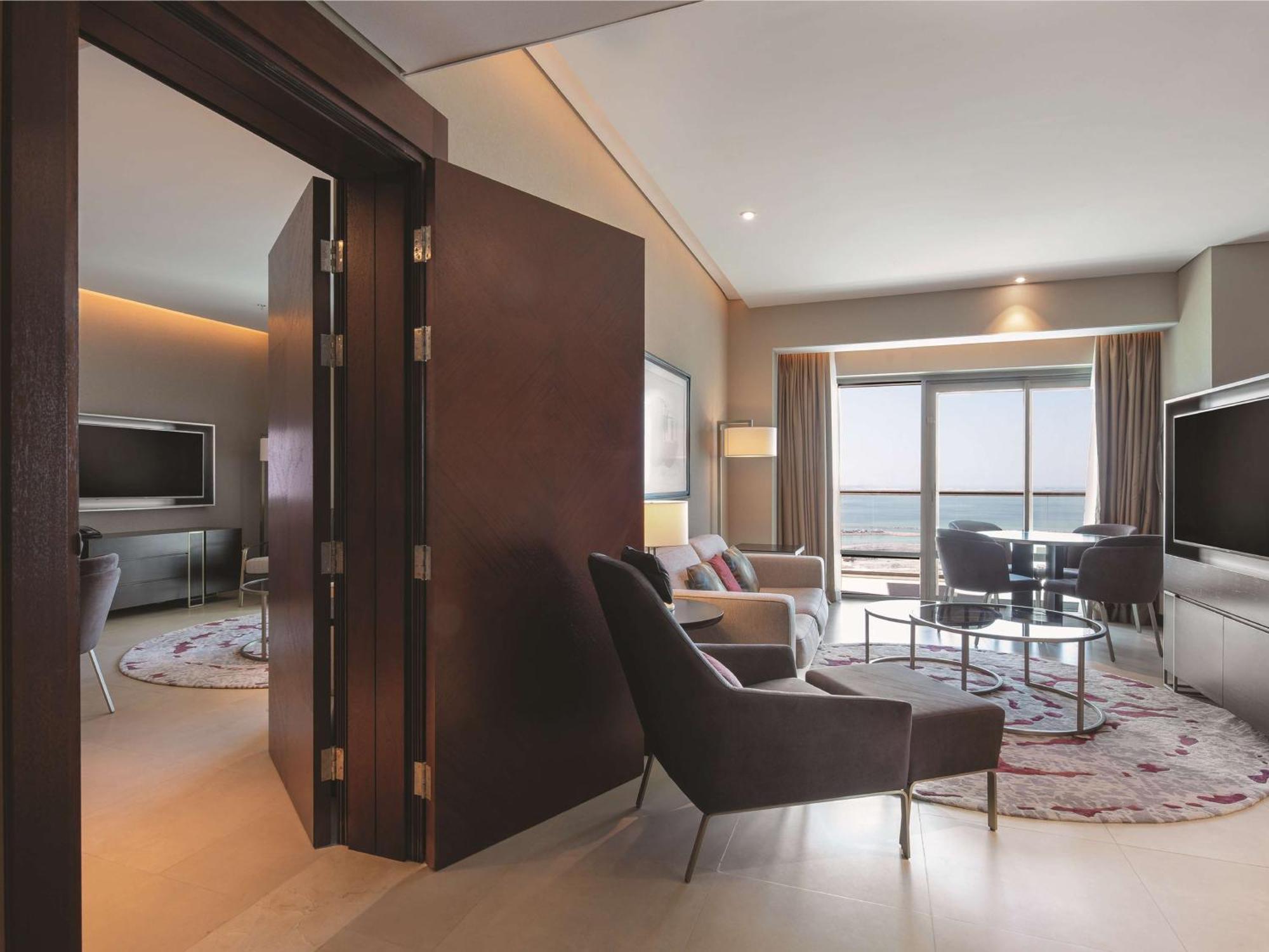 Suite Familiare con 2 Camere da Letto Comunicanti e Balcone